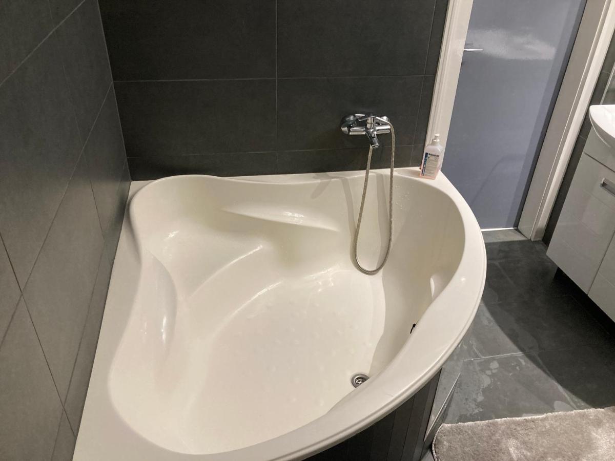 Dave Apartman 2 Seghedin Exterior foto